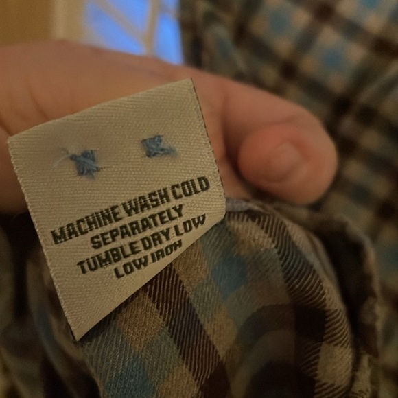 Southern Point men’s flannel button down - Picture 5 of 7